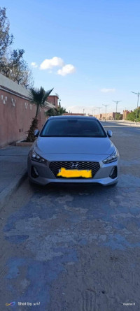 voitures-hyundai-i30-2019-toute-options-adrar-algerie