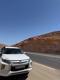 cars-mitsubishi-l200-2021-ouargla-algeria