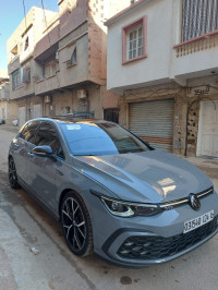 voitures-volkswagen-golf-8-2024-gtd-batna-algerie