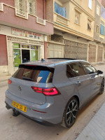 voitures-volkswagen-golf-8-2024-gtd-batna-algerie