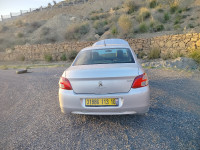 voitures-peugeot-301-2013-ait-laziz-bouira-algerie