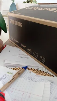 ecran Samsung 2k 27pouce 144hz