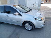 citadine-renault-clio-3-2011-night-and-day-sour-mostaganem-algerie