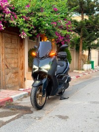 دراجات-نارية-وسكوترات-yamaha-xmax-2024-عين-بنيان-الجزائر