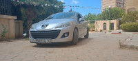 citadine-peugeot-207-2012-fennec-medea-algerie