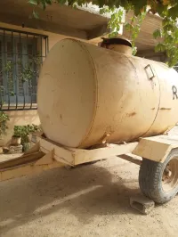 Citerne tracteur 2000litres سيتيرنة Citerne tracteur 2000litres سيتيرنة 