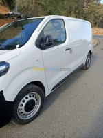 voitures-fiat-scudo-2024-par16-batna-algerie