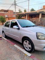 voitures-renault-clio-campus-2011-el-affroun-blida-algerie