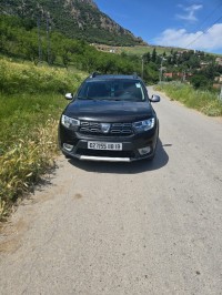 سيارات-dacia-sandero-2018-stepway-عين-أرنات-سطيف-الجزائر