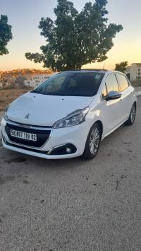 سيارات-peugeot-208-2019-allure-facelift-تاوقريت-الشلف-الجزائر