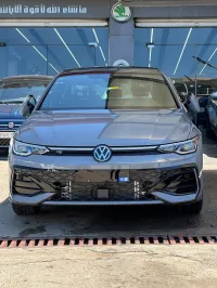 Volkswagen Golf 8 2025 R-Line