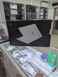 HP ENVY LAPTOP 17-ch0002nl I7 1165G7 32GB 1TSSD MX450 NEUF JAMAIS UTILISÉ 