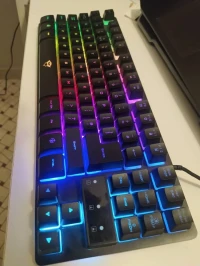 Clavier Gaming Trust GXT 833 Thado RGB Très bon état
