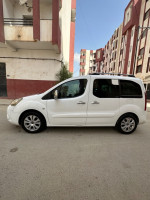 voitures-citroen-berlingo-2011-les-eucalyptus-alger-algerie