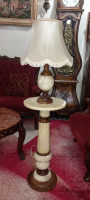 antiquites-collections-lampe-en-marbre-et-son-pied-bouira-algerie