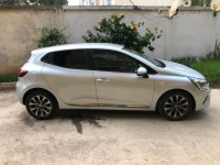 voitures-renault-clio-5-2022-zen-alger-centre-algerie