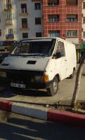 fourgon-renault-trafic-1984-el-khroub-constantine-algerie