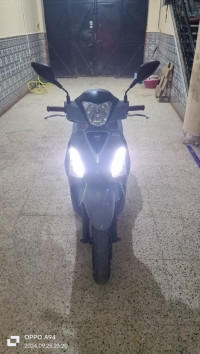 motos-et-scooters-sym-st-2024-relizane-algerie