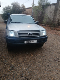 voitures-toyota-land-cruiser-2005-chlef-algerie