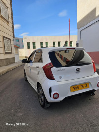 voitures-kia-picanto-2016-sportline-ferdjioua-mila-algerie