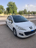 voitures-peugeot-207-2012-msila-algerie