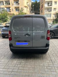 voitures-fiat-doblo-2024-nouvelle-kouba-alger-algerie