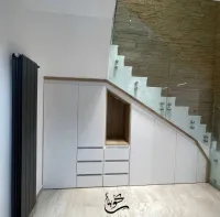 Rangement sous escalier 