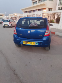 voitures-dacia-sandero-2009-guelma-algerie