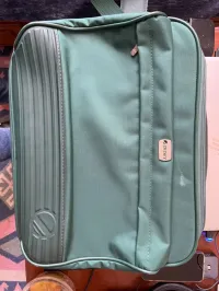 Attaché case + sac de voyage  Delsey 