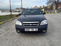 voitures-chevrolet-optra-4-portes-2010-constantine-algerie