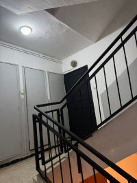 appartement-vente-f3-alger-said-hamdine-algerie