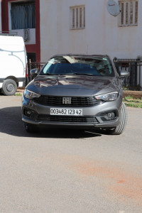 voitures-fiat-tipo-sedan-2023-life-bou-ismail-tipaza-algerie