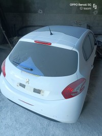 سيارات-peugeot-208-2012-allure-قسنطينة-الجزائر