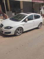 moyenne-berline-seat-leon-2011-ouled-fayet-alger-algerie