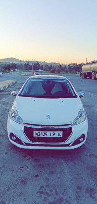 voitures-peugeot-208-2019-allure-facelift-mouzaia-blida-algerie