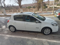 voitures-renault-clio-3-2012-night-and-day-mostaganem-algerie