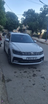 سيارات-volkswagen-tiguan-2017-r-line-عين-التركي-الدفلة-الجزائر