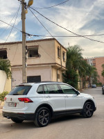 voitures-volkswagen-tiguan-2021-style-avec-toit-ouvrant-blida-algerie