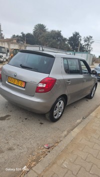 سيارات-skoda-fabia-2015-fresh-الأبيار-الجزائر