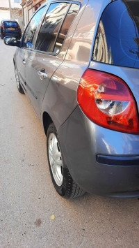 voitures-renault-clio-3-2008-oran-algerie