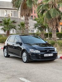 السيارات-النفعية-volkswagen-golf-7-2014-trendline-حيدوسة-باتنة-الجزائر