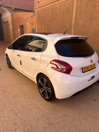 voitures-peugeot-208-2015-ain-sefra-naama-algerie