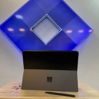 Microsoft Surface Pro 10 Ultra 5 14eme Génération Ram 16 Gb Stockage 256 Gb Tactile Avec Stylet