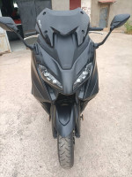 motos-et-scooters-562-tmax-2022-algerie