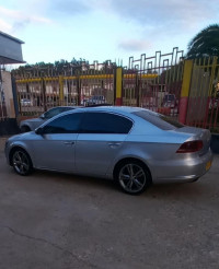 voitures-volkswagen-passat-cc-2011-alger-centre-algerie