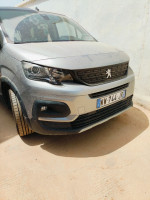 automobiles-vehicules-peugeot-expert-travller-2024-9-place-dar-el-beida-alger-algerie