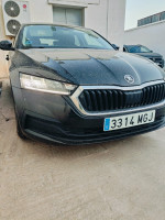 automobiles-et-vehicules-skoda-octavia-2023-active-dar-el-beida-alger-algerie