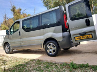 voitures-renault-trafic-2011-constantine-algerie