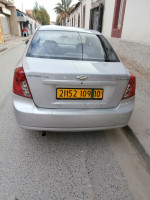 voitures-chevrolet-optra-4-portes-2009-ls-bouira-algerie