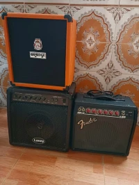 Amplis pour guitare, bass, et instruments acoustiques 